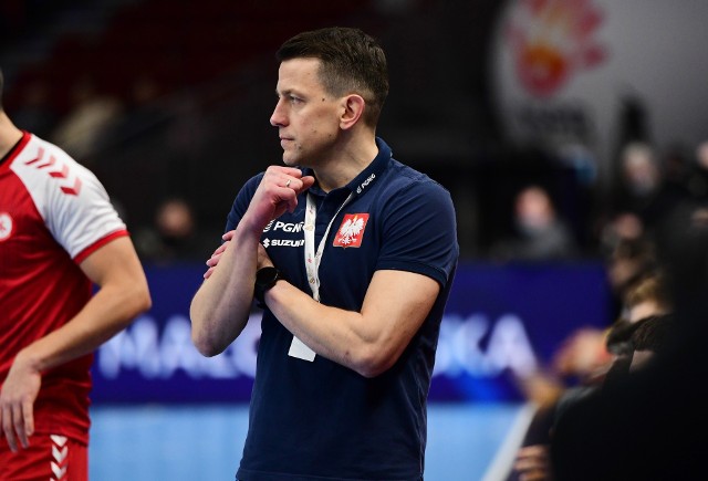 Drużyna trenera Patryka Rombla w piątek gra pierwszy mecz na mistrzostwach Europy, a nie miała jeszcze możliwości przeprowadzenia normalnego treningu.