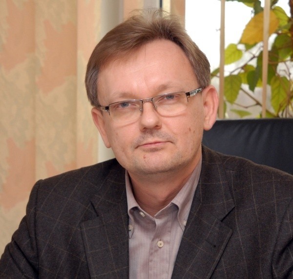Dr Grzegorz Balawajder, politolog i dyrektor Społecznego Językowego LO im. Einsteina w Opolu.