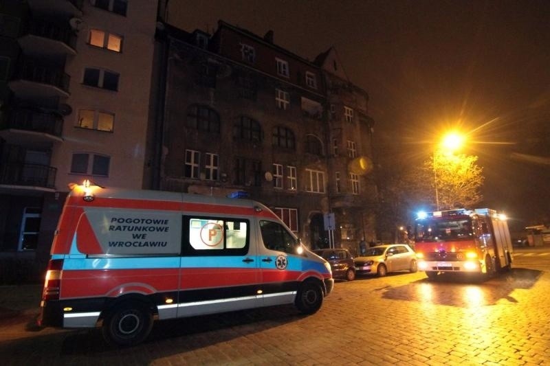 Wrocław: Pożar mieszkania przy Hubskiej. 24 osoby ewakuowane (ZDJĘCIA)
