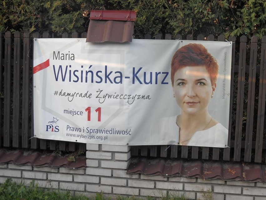 Plakaty wyborcze w Żywcu są praktycznie wszędzie [ZDJĘCIA]