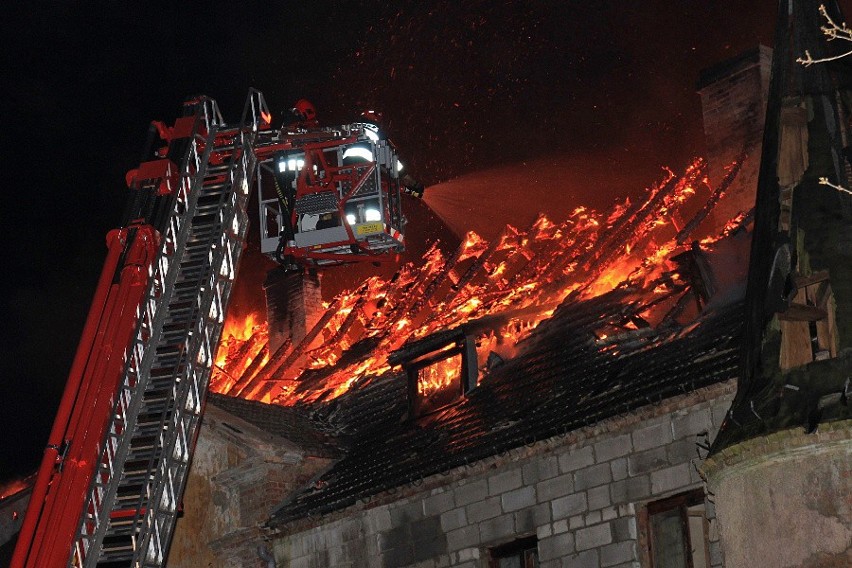 Pożar budynku po hotelu Polonia