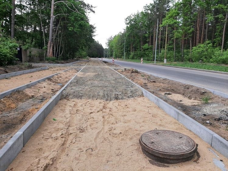 Obecnie zaawansowane prace toczą się na całym 3-kilometrowym...