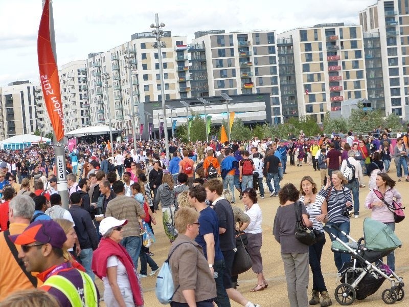 Tysiące ludzi przyszły dziś do Parku Olimpijskiego....