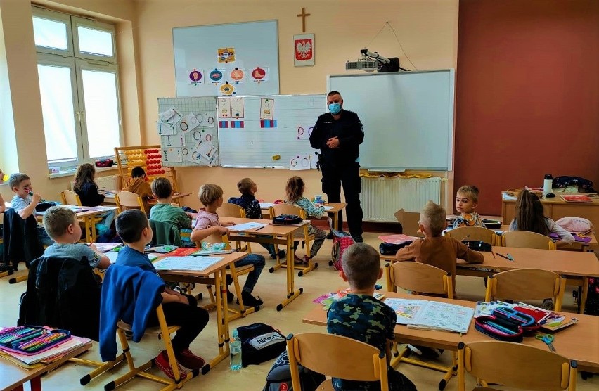 Każdy wiek jest dobry na poznawanie m.in. zasad bezpiecznego...