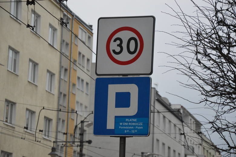 W Gdyni na granicy Redłowa będzie wolniej, ale ma być bezpieczniej. Na wybranych ulicach strefa Tempo 30 jeszcze w grudniu