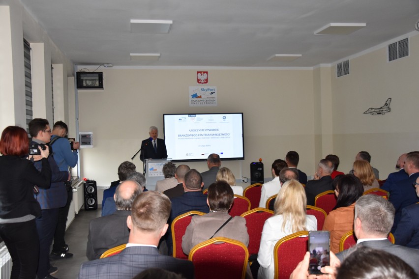 Nowa era szkoleń lotniczych: otwarcie BCU SkyPort w Katowicach