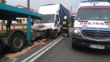 Suchowola: Bus wjechał w tył lawety na ul. Białostockiej. Wypadek zablokował DK8 (zdjęcia)