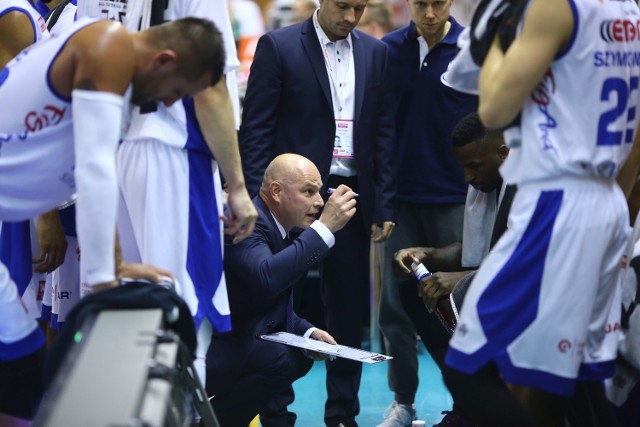 Wojciech Kamiński, trener Rosy Radom przekazywał swoim podopiecznym cenne wskazówki.