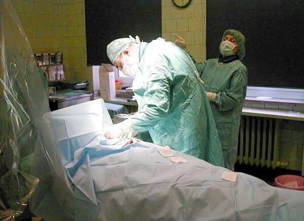 Po zszyciu serca w Stalowej Woli chłopak został przewieziony do Krakowa, do Kliniki Kardiochirurgii.