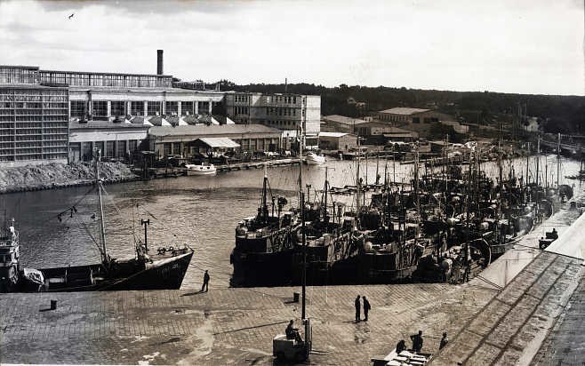 75 lat temu poświęcono i uruchomiono stocznię rybacką w Ustce