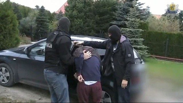 Żukowo, policja zatrzymała dwóch podejrzanych o wytwarzanie narkotyków mężczyzn