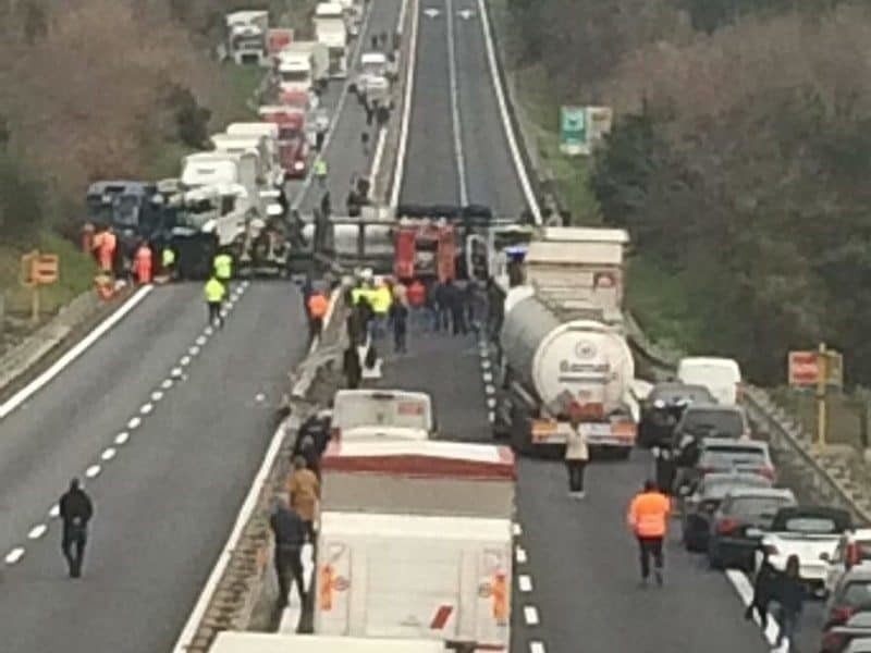 Wypadek na A10 we Włoszek. Kierowca z toruńskiej firmy...