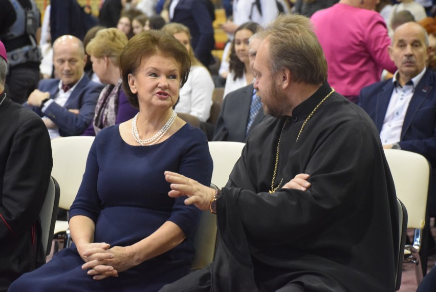 VI Liceum Ogólnokształcące. Białostocka szkoła świętuje jubileusz 100-lecia (ZDJĘCIA, WIDEO)