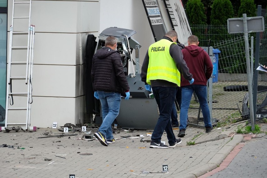 Podczas wysadzania bankomatów dochodzi do zniszczeń