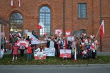 Uczniowie „Siódemki” na trasie Ostrowieckich Biegów Niepodległości. Dopingowali z całych sił (ZDJĘCIA)