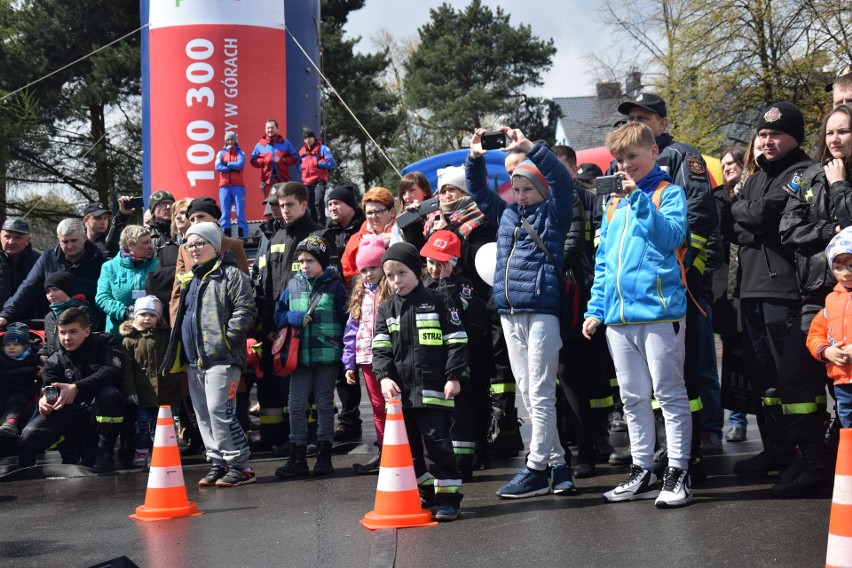 Wyjątkowy piknik strażacki w Zawierciu: Strażacy chcą pomóc 12-letniemu Mikołajowi ZDJĘCIA