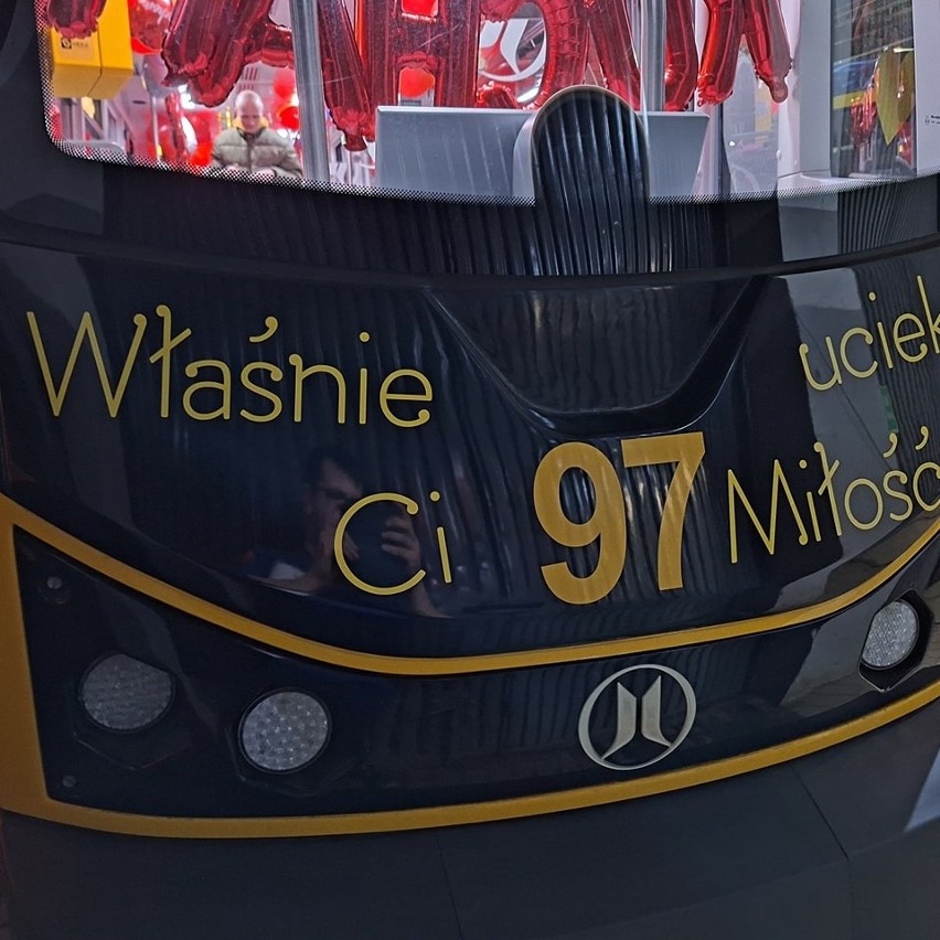 14 lutego 2024 w Grudziądzu kursuje walentynkowy tramwaj MZK...
