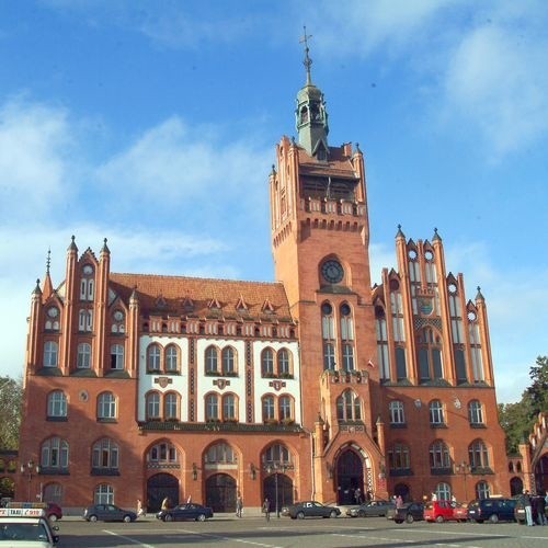 Ratusz jest najbardziej rozpoznawalnym architektonicznym obiektem w Słupsku.