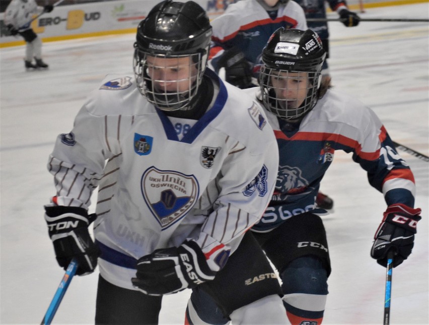 Hokejowa liga młodzików (U-16) w Małopolsce. UKH Unia...