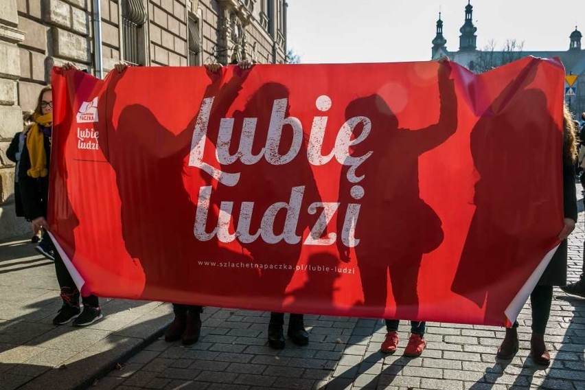 Marsz Szlachetnej Paczki i Akademii Przyszłości przeszedł ulicami Krakowa [ZDJĘCIA]