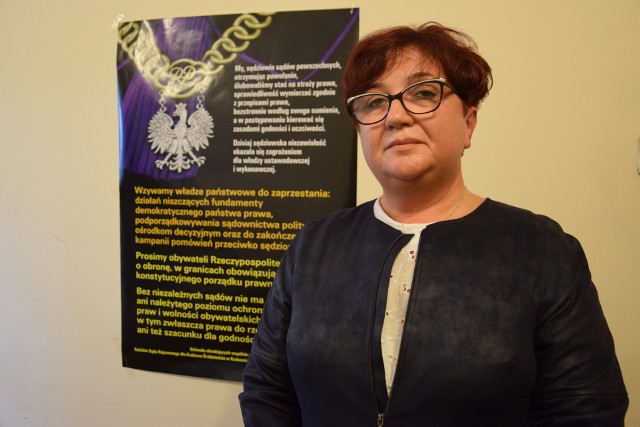 Sędzia Katarzyna Kałwak orzeka w Sądzie Rejonowym w Oleśnie, pełni także funkcję szefowej opolskiego oddziału „Iustitii”.