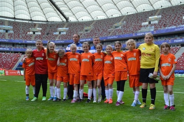 Dziewczęta ze Stalowej Woli zagrały na Stadionie Narodowym w Warszawie.