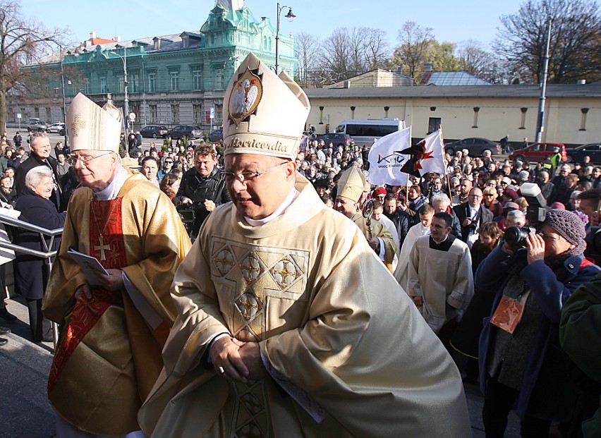 Nowy metropolita łódzki. Ingres arcybiskupa Grzegorza Rysia [ZDJĘCIA]