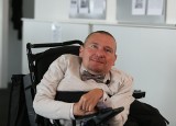 Zasiłek opiekuńczy dla rodziców dzieci niepełnosprawnych bez ograniczeń - apeluje senator Marek Plura 
