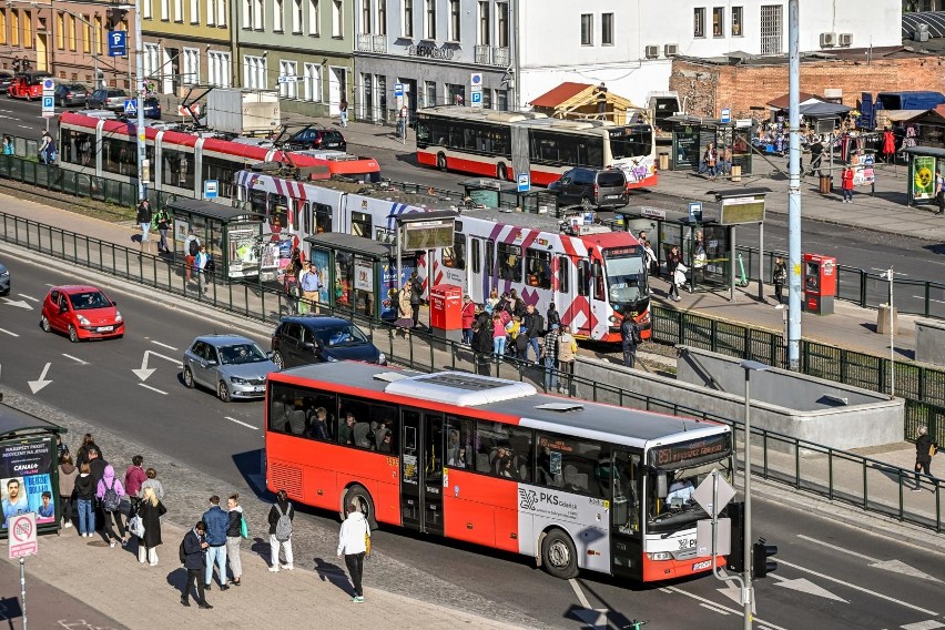 Ferie w Gdańsku. Zmiany w komunikacji miejskiej. Korekta rozkładów jazdy. Sprawdź szczegóły