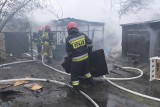 Groźny pożar przy ul. Paderewskiego w Toruniu. Dym było widać w całym Toruniu! Wiemy co się paliło! 