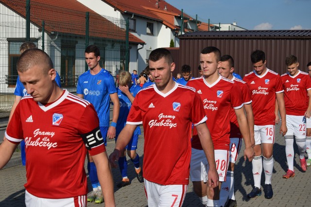 Prezentujemy raporty ze wszystkich spotkań 13. kolejki BS Leśnica 4 Ligi Opolskiej oraz jej aktualną tabelę.