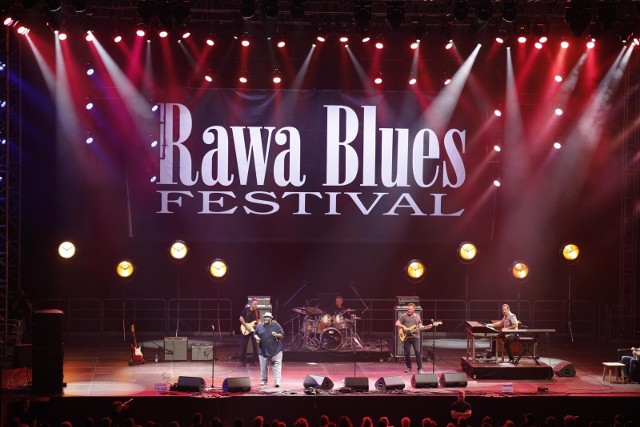 Tegoroczna edycja festiwalu Rawa Blues wypełniona została mieszanką różnorodnych brzmień spod znaku bluesa i rockandrolla