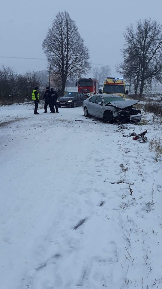Zdjęcia z niedzielnego wypadku w Kosiorkach.