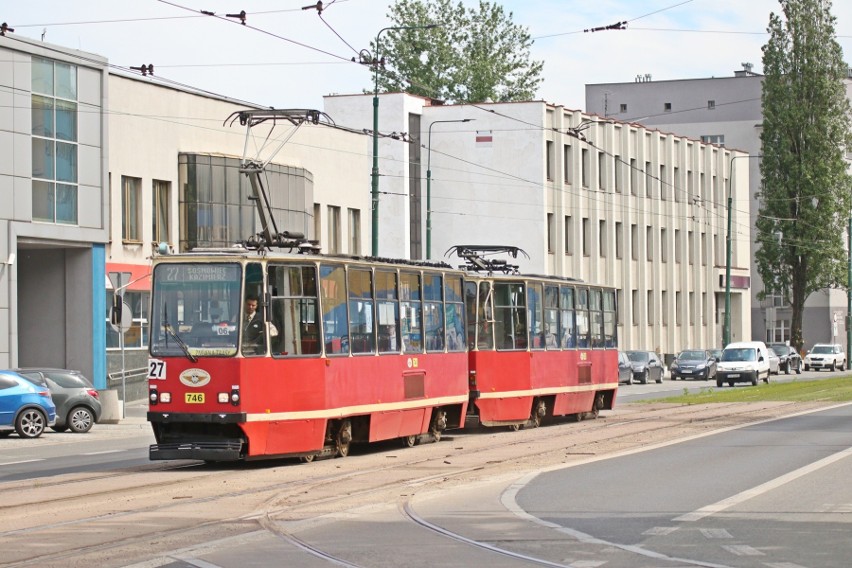 W Sosnowcu od godziny 23 do godziny 5 można zamówić busa na...