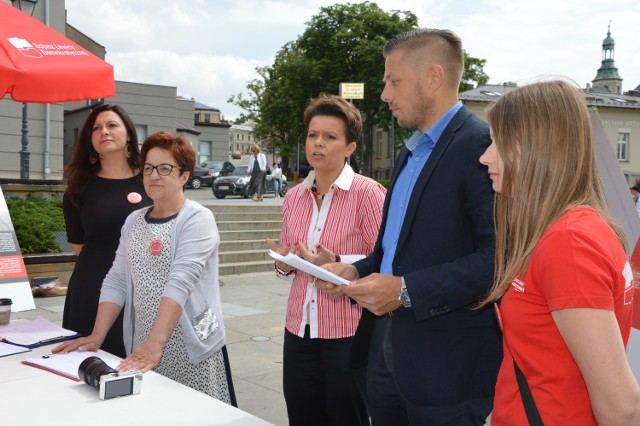 - To kobiety powinny mieć prawo decyzji o usuwaniu ciąży w przypadkach takich, jak między innymi to, gdy ciąża jest efektem gwałtu czy kazirodztwa – mówi Joanna Grzela, kielecka radna Sojuszu Lewicy Demokratycznej.