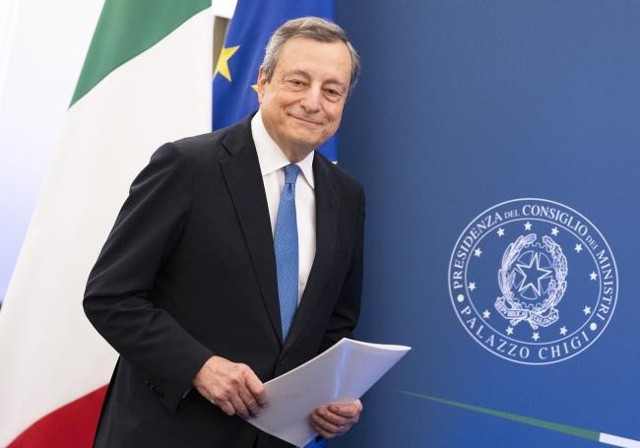 Mario Draghi premier Włoch ogłosił, że podaje się do dymisji