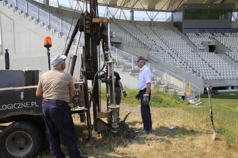 Stadion przy al. Unii. Byli fachowcy, czyli przymiarki do budowy