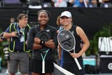 Kolejny sukces polskiej tenisistki. Iga Świątek wygrała z Coco Gauff i zapewniła sobie awans do półfinału WTA Finals w Cancun ZDJĘCIA