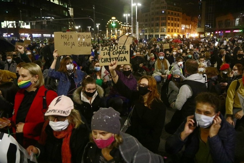 Dziś kolejny dzień protestów przeciwko zaostrzaniu prawa...