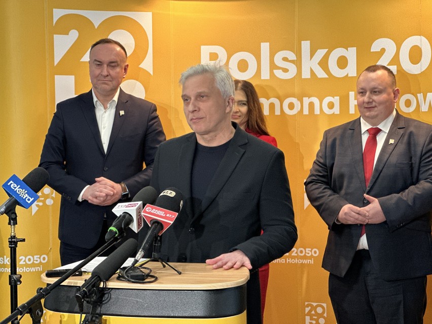 Wybory samorządowe 2024. Polska 2050 przedstawiła swoich kandydatów do Rady Miejskiej Radomia. Był poseł Michał Kobosko, który otwiera biuro
