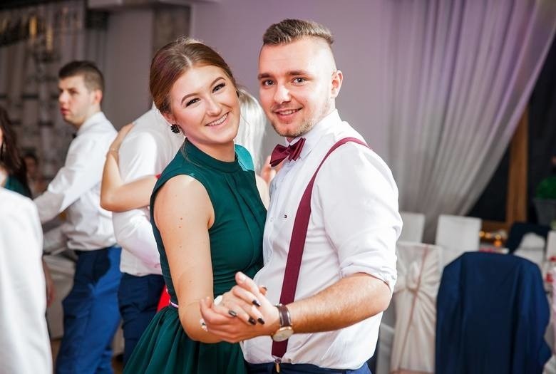 Najpiękniejsze pary na studniówkach 2019 w Małopolsce [ZDJĘCIA]