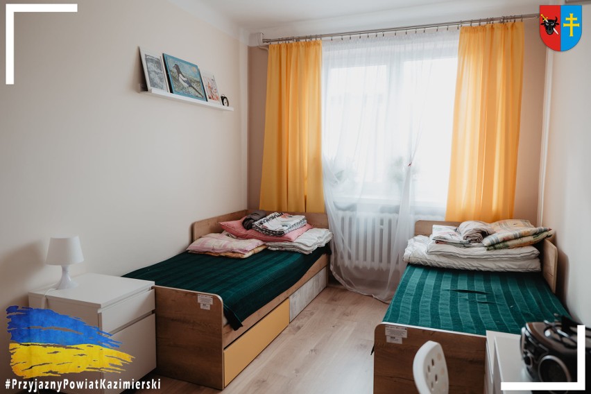 22 miejsca dla uchodźców z Ukrainy przygotowało kazimierskie starostwo. Oprócz zakwaterowania zapewnia też pełne wyżywienie [ZDJĘCIA]
