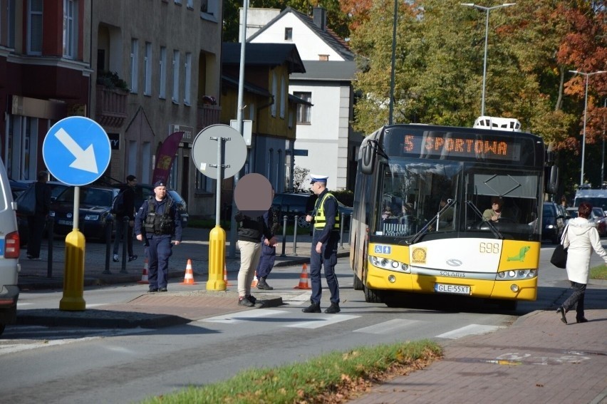 Prokuratura w Lęborku czeka na wyniki sekcji zwłok 83-letniej kobiety potrąconej na pasach