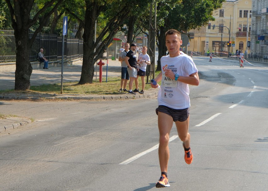 Lublin Business Run 2018. Ponad sto drużyn pobiegło dla Mariusza z Bełżyc (ZDJĘCIA, WIDEO)