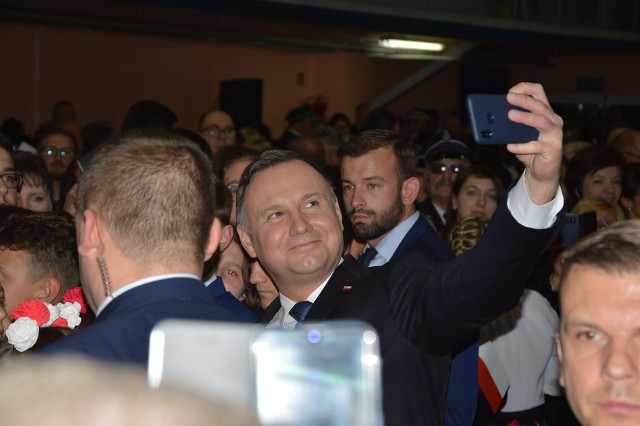 Prezydent Andrzej Duda chętnie fotografował się z mieszkańcami