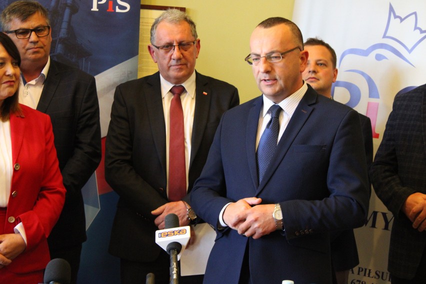 Konferencja posłów PiS Teresy Pamuły i Tadeusza Chrzana oraz...