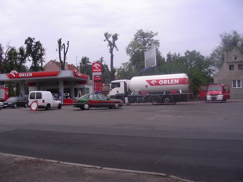 W Szprotawie na stacji benzynowej rozszczelnił się zbiornik na gaz