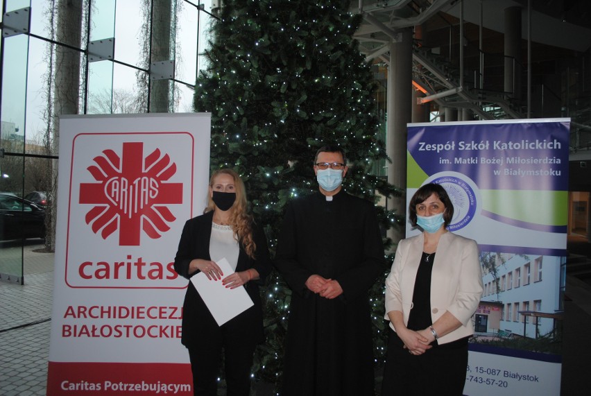 Białystok. Wigilia 2020 dla osób samotnych, bezdomnych i potrzebujących. Będą świąteczne paczki (ZDJĘCIA)