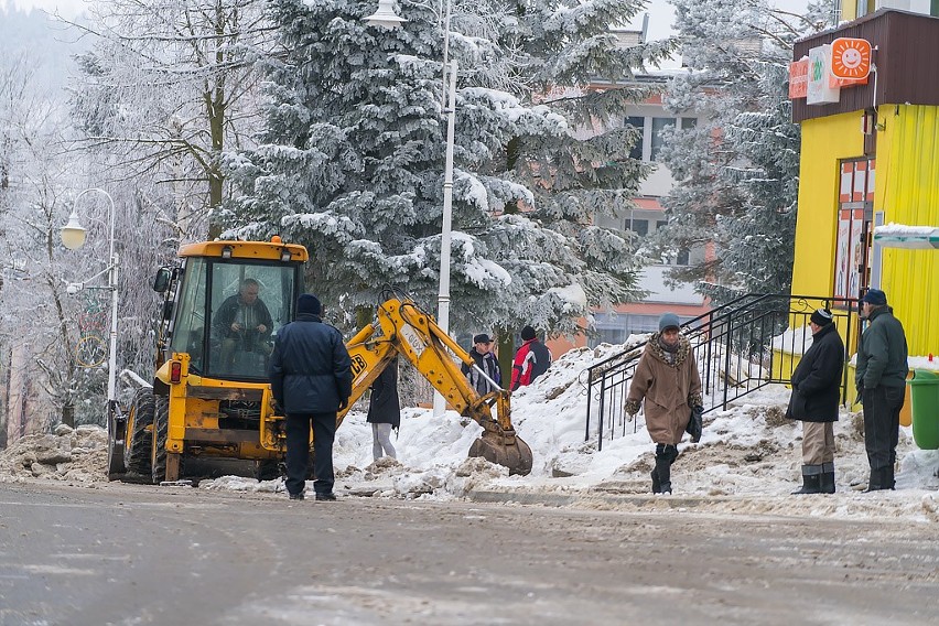 Krynica walczy ze śniegiem