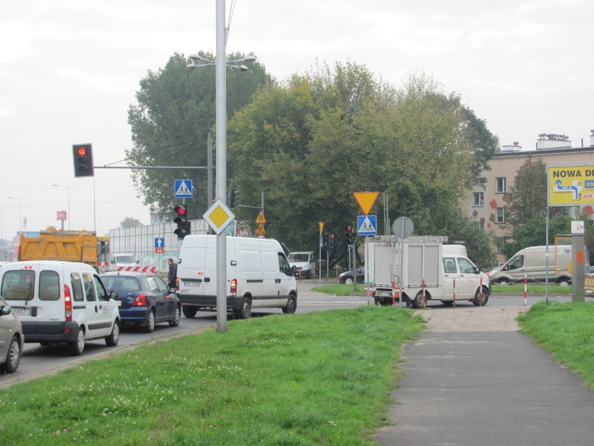 Ogromne korki w Częstochowie. Zobacz, co się stało po zamknięciu wjazdu na DK1 [ZDJĘCIA]